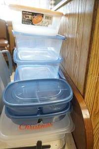 lot 62 image: Food Storage Containers wlids