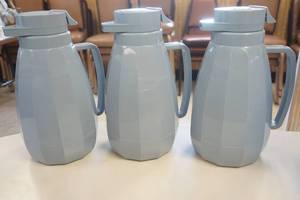 lot 65 image: Coffee Pots (3ct) 2L