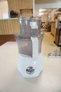 lot 90 image: Hamilton Beach Food Processor and accessories.