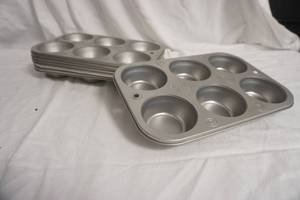 lot 214 image: Muffin Pans (6ct  x 6)