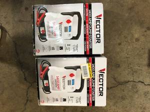 lot 40 image: Lot of VECTOR 1400 Amp Jump Starter, Compressor, USB and AC Power Customer Returns See Pictures