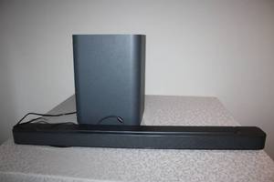 lot B-78 image: JBL Soundbar and Wireless Subwoofer Set