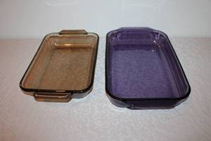 lot 113 image: Set of 2 Glass Baking Dishes Amber and Purple