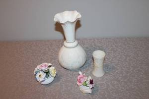 lot 116 image: Set of 4 Decorative Porcelain Vases and Floral Figurines