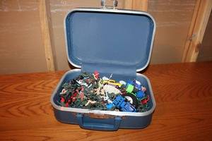 lot 166 image: Vintage Suitcase Filled with Toy Soldiers and Assorted Vehicles