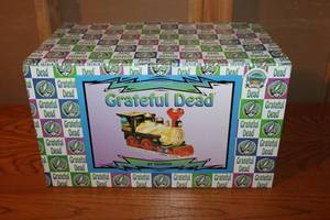 lot 175 image: Grateful Dead Collectible Train Locomotive by Vandor in Box