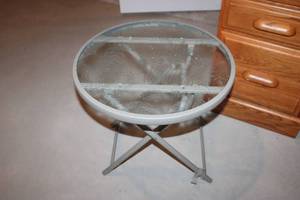 lot 179 image: Set of 2 Round Glass Top Folding Patio Side Tables