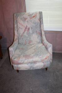 lot 181 image: Vintage Upholstered Armchair with Abstract Pastel Fabric