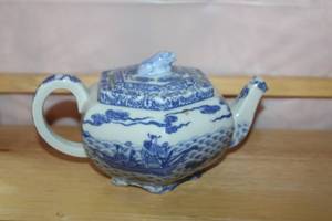 lot 213 image: Blue and White Porcelain Teapot with Rabbit Lid Design