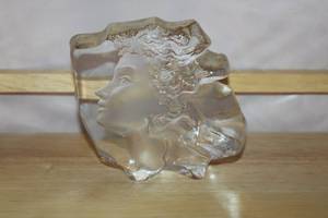 lot 214 image: Glass Art Sculpture with Womans Profile Relief