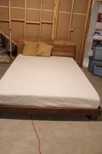 lot 226 image: Wood Platform Bed Frame with Headboard and Mattress