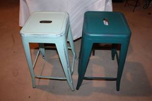 lot 242 image: Pair of Metal Bar Stools in Teal and Light Blue