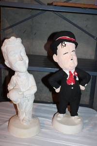 lot 262 image: Set of 2 Laurel and Hardy Caricature Figurines