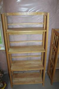 lot 276 image: Wooden 5-Shelf Bookcase or Display Stand