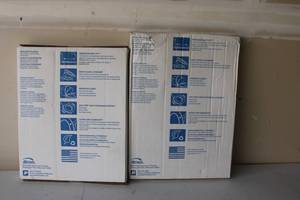 lot 307 image: Set of 2 Bemis White Toilet Seats with Easy Clean and Change Function