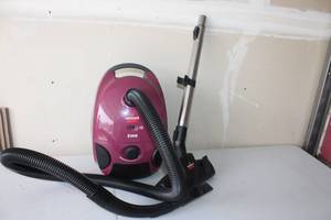 lot 309 image: Bissell Zing Canister Vacuum Cleaner with Hose and Attachments