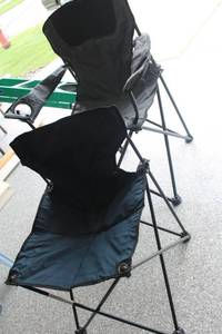 lot 318 image: Pair of Folding Camp Chairs with Armrests and Cup Holders