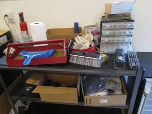 lot 195 image: Content on shelf to include misc pa...