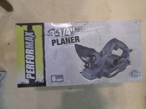 lot 210 image: PerforMAX 3.25in 6amp planer...