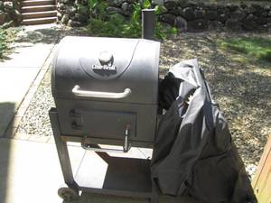 lot 237 image: Char-Broil charcoal grill andor sm...