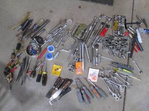 lot 275 image: Awesome variety of mostly Craftsman...