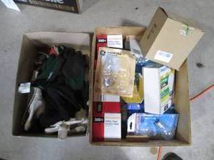 lot 280 image: Variety of replacement light bulbs,...