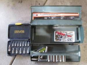 lot 285 image: Craftsman and other brands deep and...