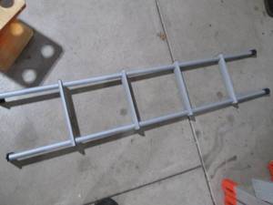 lot 298 image: 4-rung metal hanging swimming pool ...