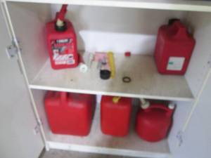 lot 304 image: Lot of assorted size gas cans...