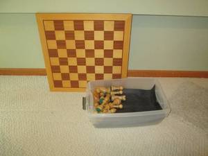 lot 27 image: Nice wood chess set, Michigan Rummy...