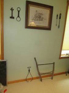 lot 34 image: Vintage tools and artwork...