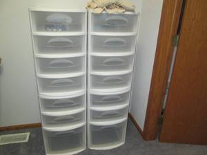 lot 72 image: Set of 2, 7-drawer plastic storage ...