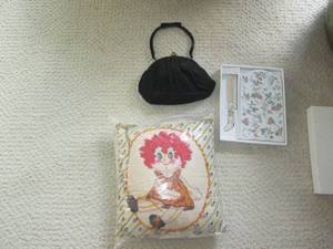lot 114 image: Vintage hand made pillow, kitchen s...