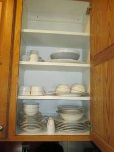 lot 151 image: Everyday Gibson China plates, cups,...