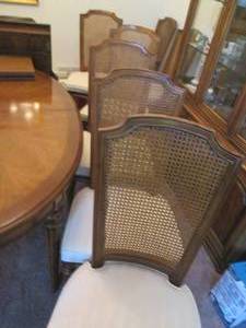 lot 362 image: 8 Wickerback chairs nice clean cush...