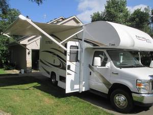 lot 1 image: 2017 Ford E-450 Freedom Elite RV wi...