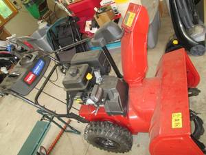 lot 4 image: Near New Toro Power Max Heavy Duty ...