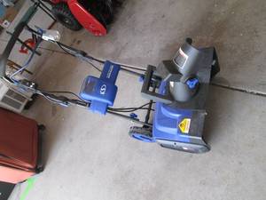 lot 6 image: Snow Joe Pro Series 21-inch cordles...
