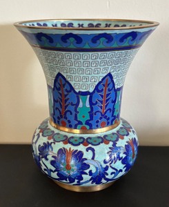 lot 41 image: Vintage Cloisonne Vase with Blue Floral Design