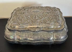 lot 49 image: Ornate Vintage Metal Jewelry Box with Red Velvet Lining