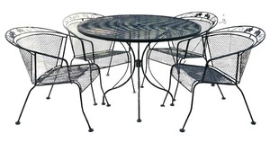 lot 53R image: Metal Mesh Patio Table with 4 Chairs