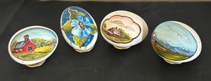 lot 55 image: Set of 4 Hand Painted Eggs by June Tooley