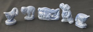 lot 67F image: Set of 5 Wade England Blue Porcelain Figurines Assorted Designs