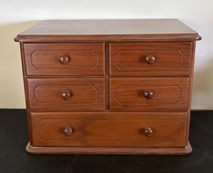 lot 72 image: Vintage Wooden Dresser Box