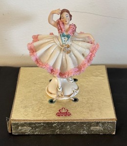 lot 116 image: Vintage Dresden Art Porcelain Figurine Ballerina