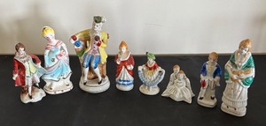 lot 137 image: Set of 8 Vintage Hand-Painted Porcelain Figurines