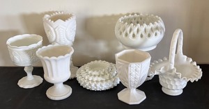 lot 167 image: Vintage Milk Glass Collection