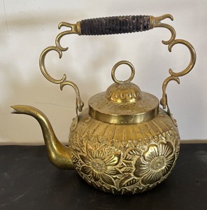 lot 171 image: Vintage Embossed Brass Teapot with Ornate Handle