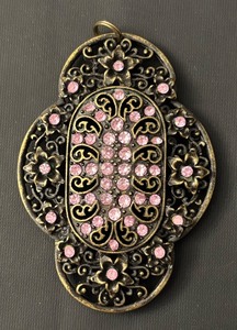 lot 173J image: Vintage Ornate Pendant with Pink Rhinestones