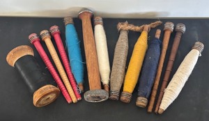 lot 280 image: Collection of 13 Vintage Wooden Textile Spools
